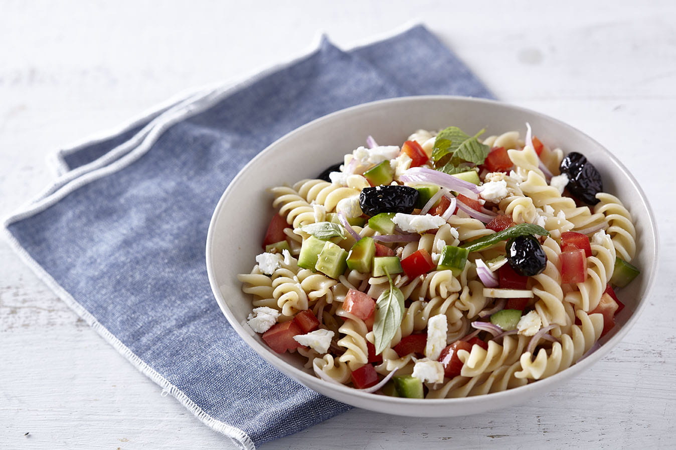 recipe image Σαλάτα με μακαρόνια βίδες αλα ελληνικά
