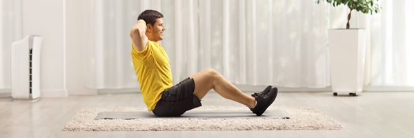 10 Fitnessübungen für Zuhause
