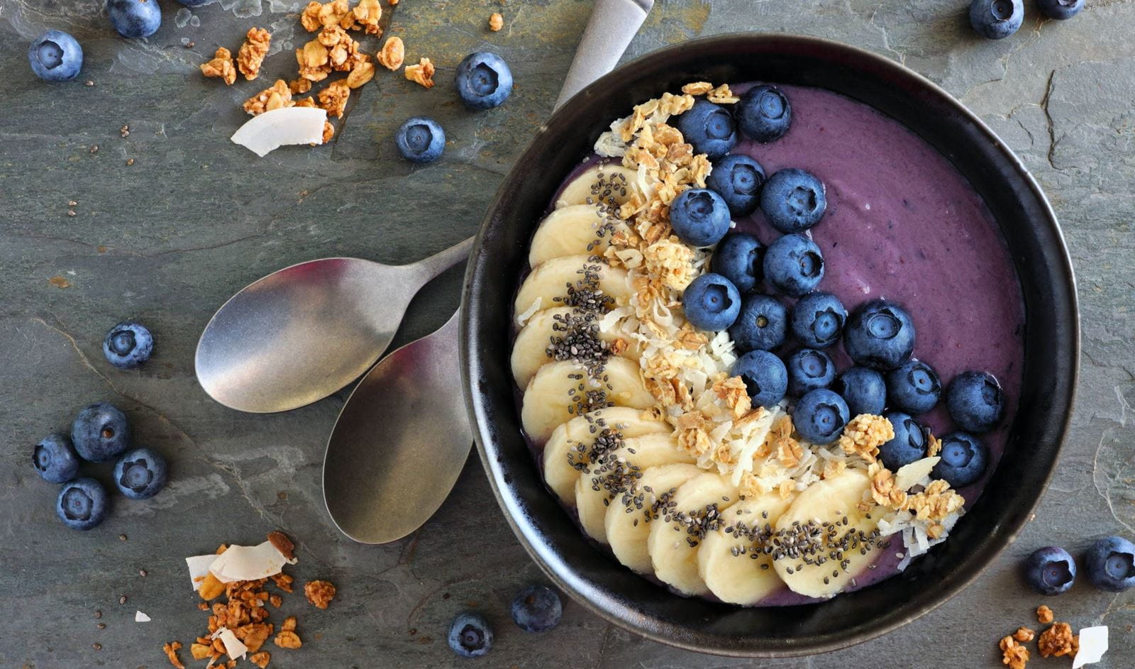 recipe image Blaubeer-Smoothie-Bowl, fertig in 5 Minuten