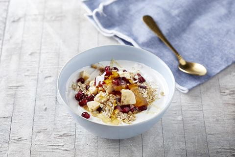 recipe image Γιαούρτι με muesli και φρούτα