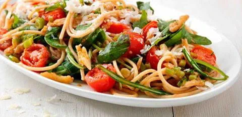 recipe image Spaghetti with Rocket, Walnuts and Cherry Tomatoes Recipe