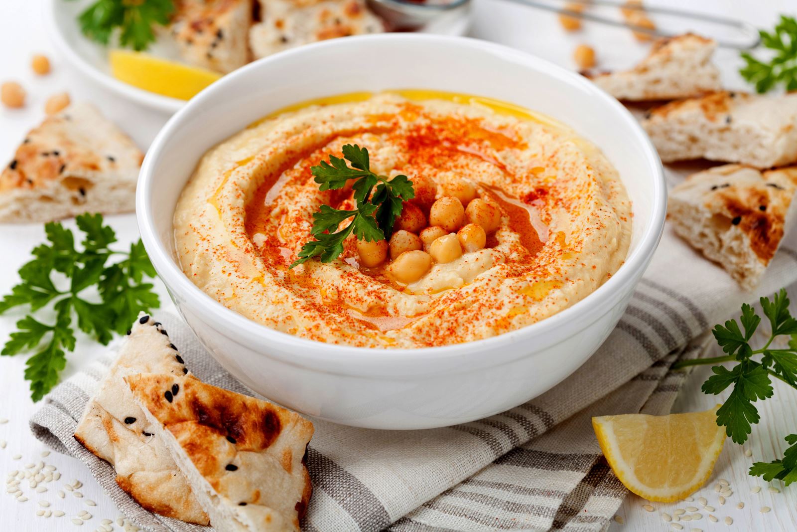 recipe image Roasted red onion houmous