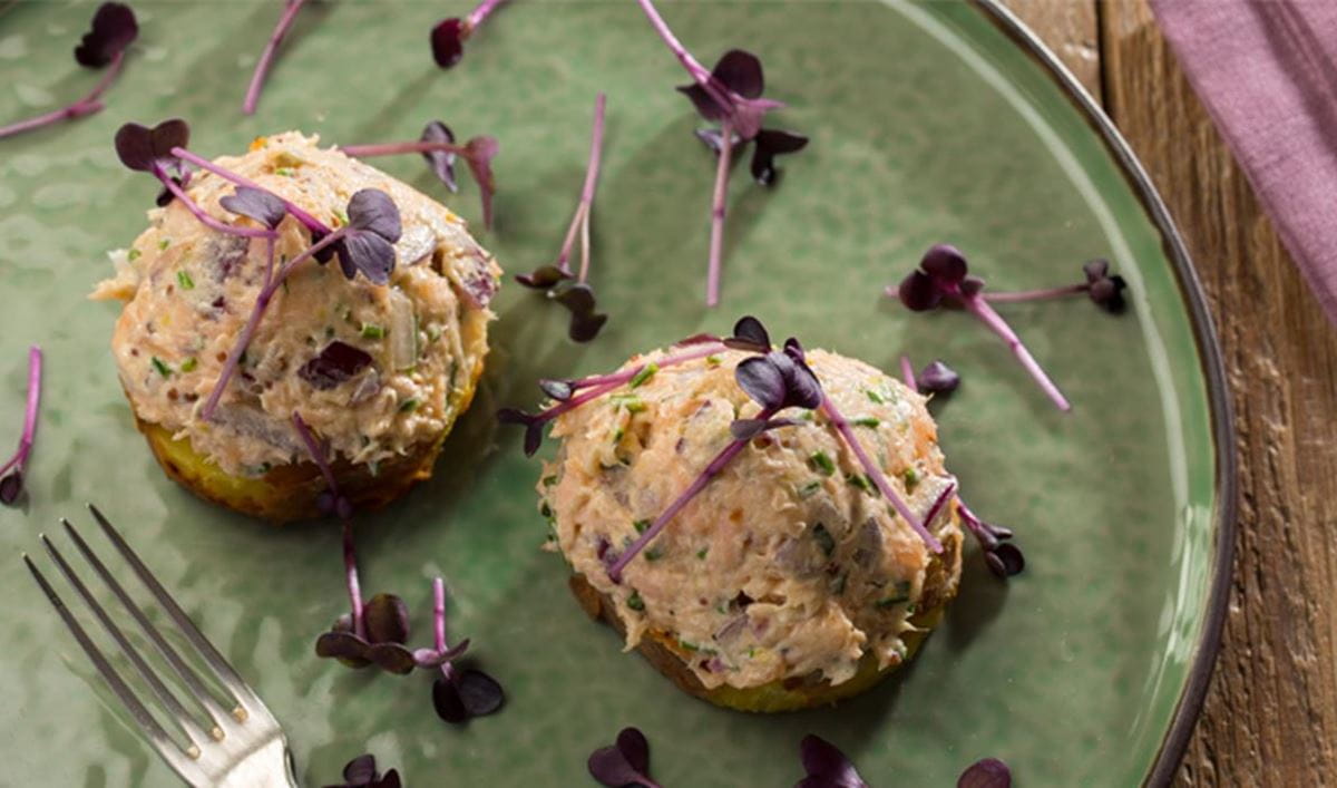 recipe image Canapé de Paté de Salmón con cebollino