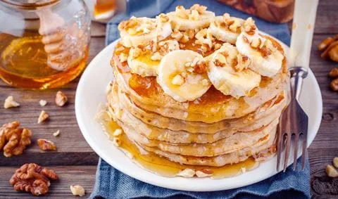 recipe image Pancakes sans sucre aux flocons d'avoine et à la banane