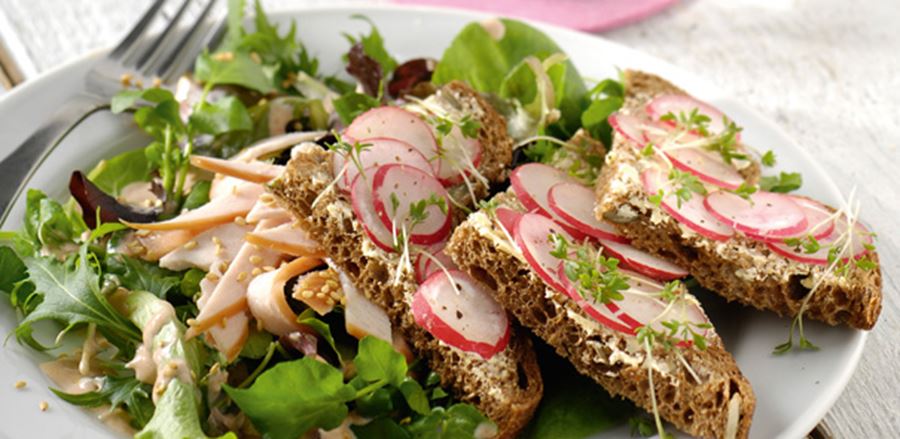recipe image Pittige salade met gerookte kipfilet