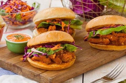 recipe image Rundsburger gepaneerd in Parmezaanse kaas