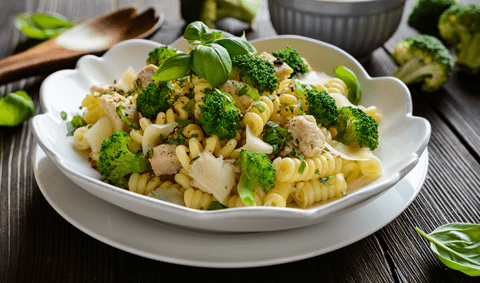 recipe image Pasta met broccoli en gebakken kip