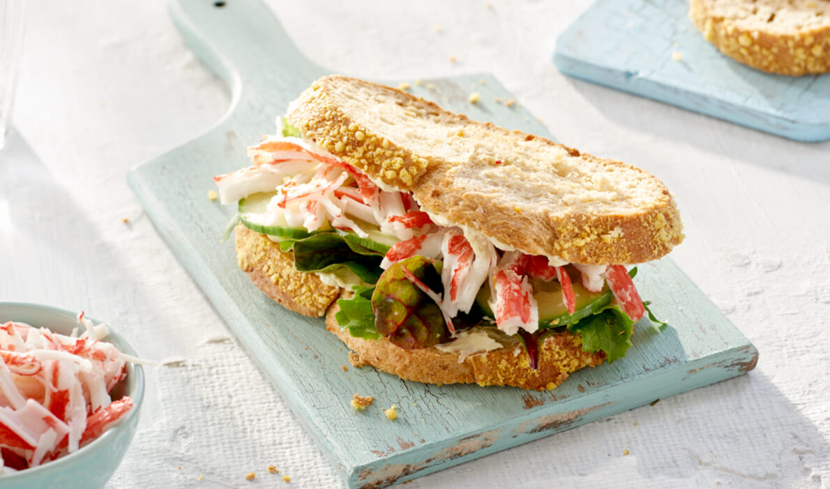 recipe image Broodje krab met komkommer en sla