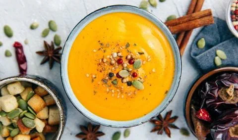 recipe image Romige pompoensoep met zoete aardappel