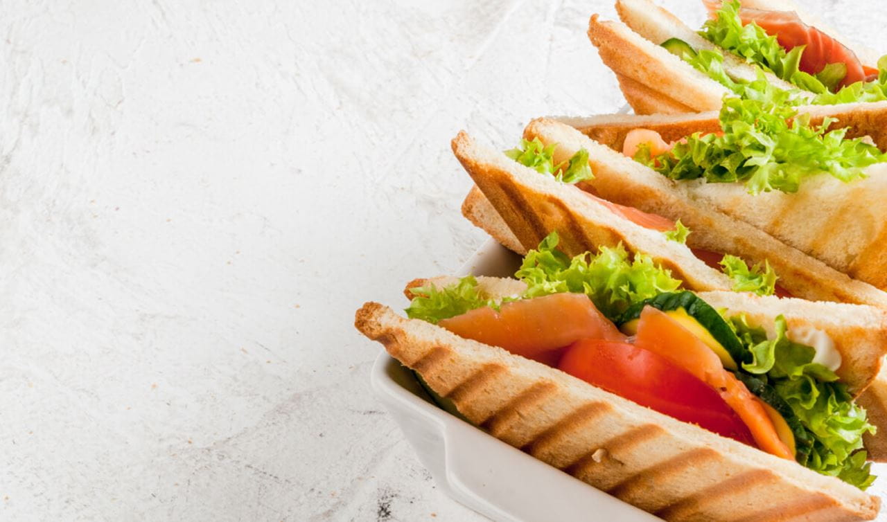 recipe image Tosti met gerookte zalm en pesto