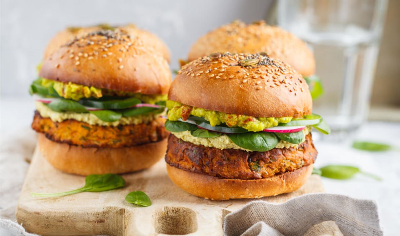 recipe image Zoete-aardappelburger met guacamole