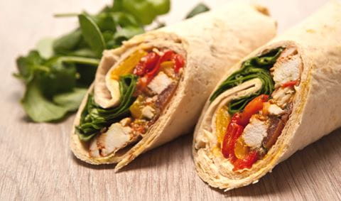 recipe image Kruidige kipwraps met paprikaspread